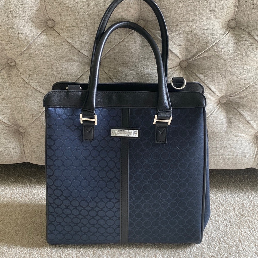 Nine West navy tote